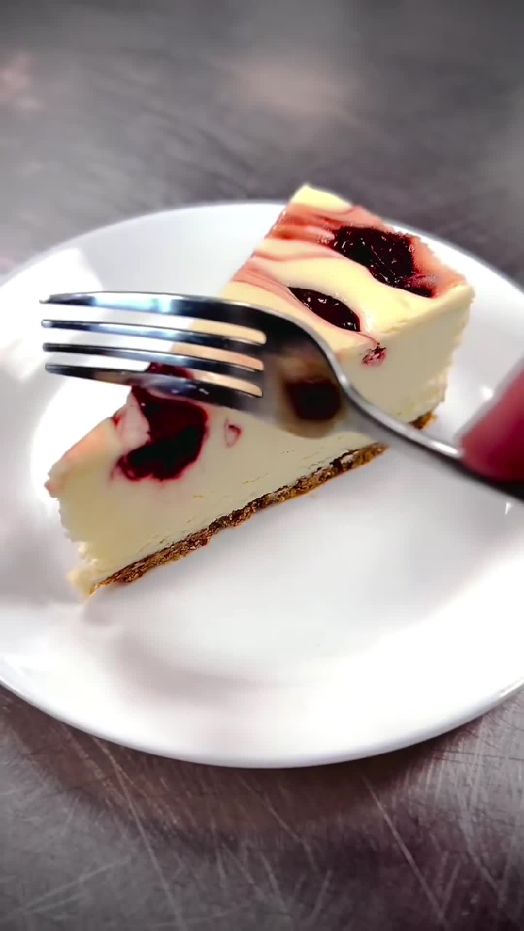 Sweetz cheesecake and carrot cake being handcrafted