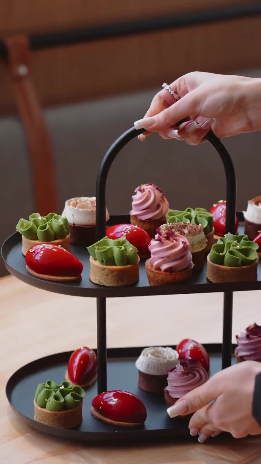 High Tea — catch 122