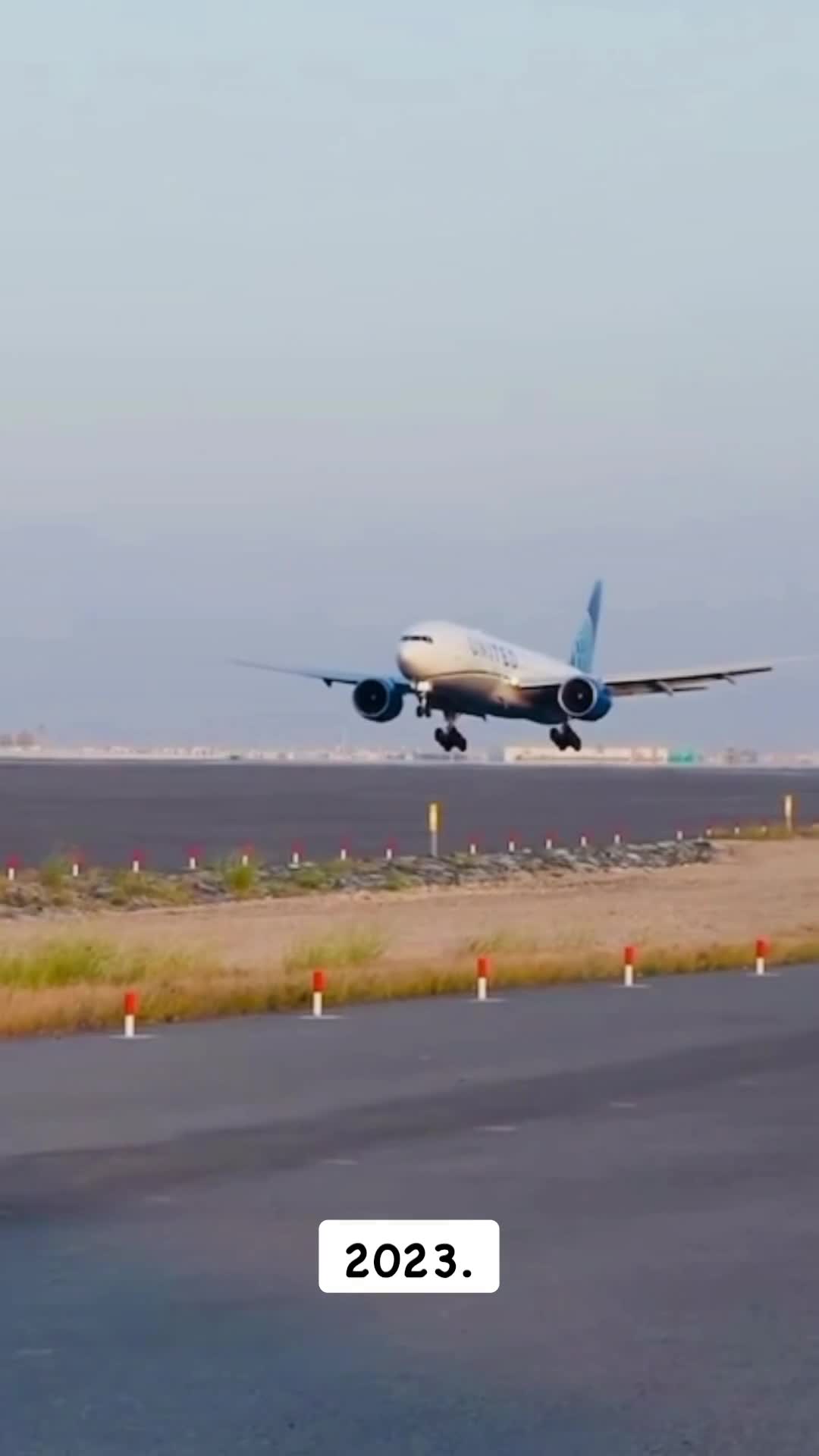 UAE: United Airlines Inaugural Flight to Dubai