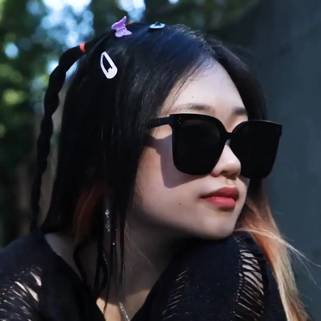 Related Video Item Thumbnail