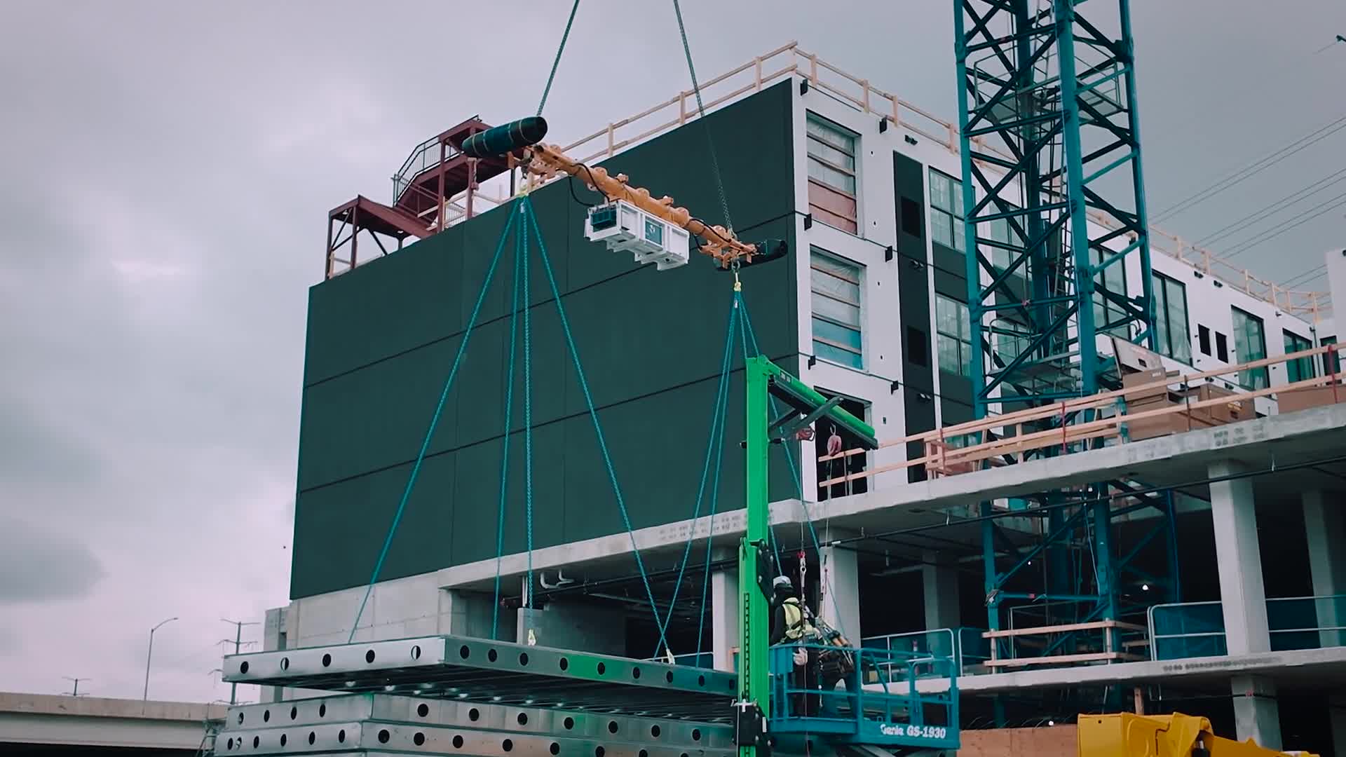 Mortenson x Vita Industrial - Denver, Colorado - 200 Unit Apartment Complex