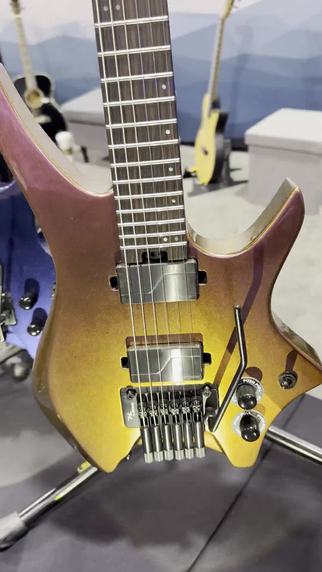 NEXT HN6 - With Fishman Fluence Pickups - Ultra Gold Chameleon