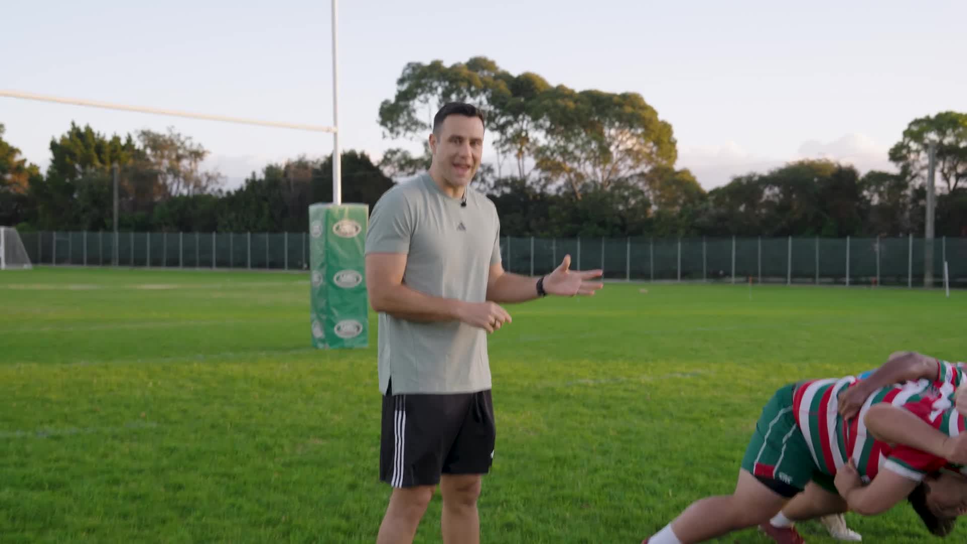 Scrum: loosehead — angle, bind, elbow down & hinge